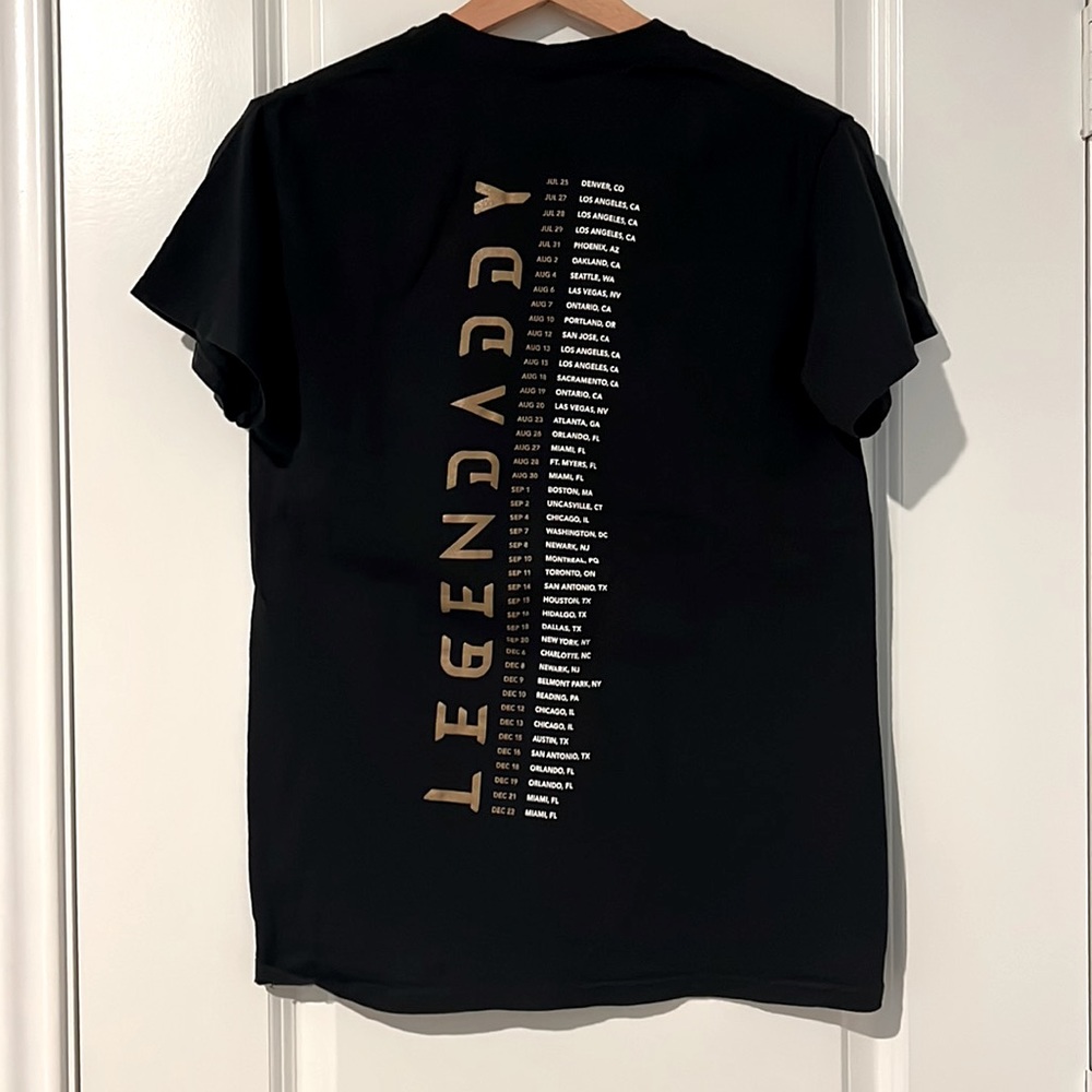 Daddy Yankee 2023 Tour Shirt w/dates on back - Picture 2 of 3